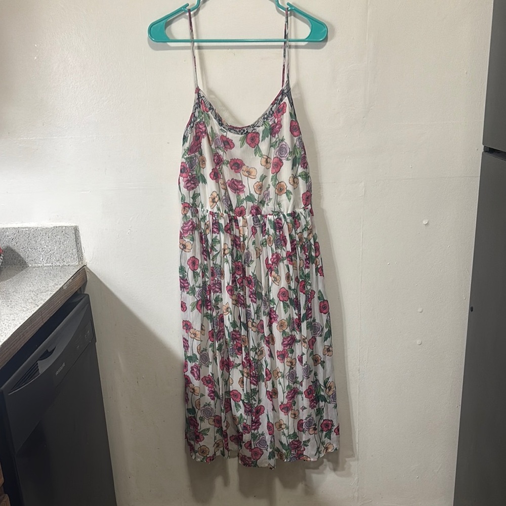 Beautiful LC Lauren Conrad Floral Midi Dress - Pink and Green size large womans